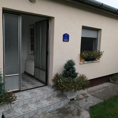 Green Apartment Novi Sad Exterior photo
